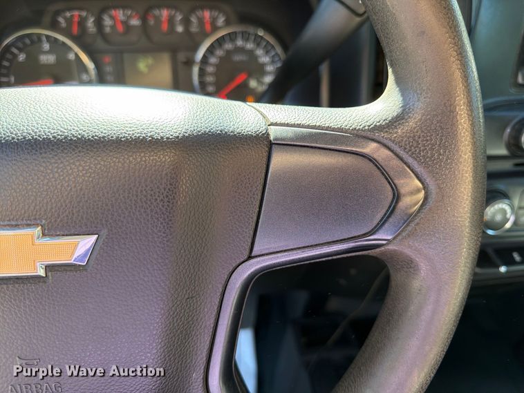 image for item FK2174 2015 Chevrolet Silverado 1500 Crew Cab pickup truck