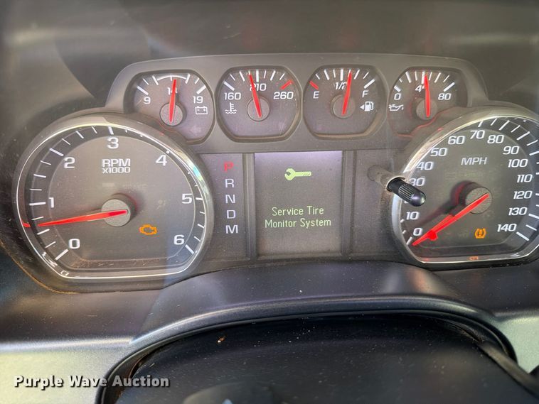 image for item FK2174 2015 Chevrolet Silverado 1500 Crew Cab pickup truck