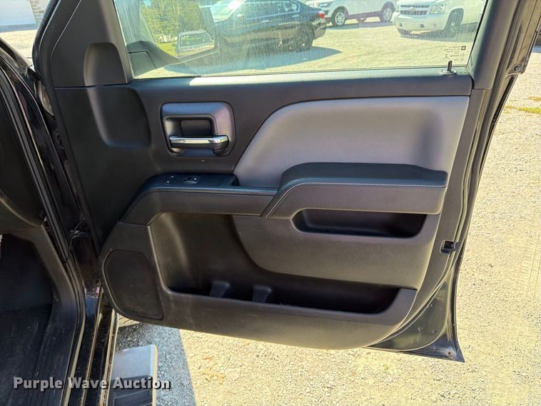 image for item FK2174 2015 Chevrolet Silverado 1500 Crew Cab pickup truck