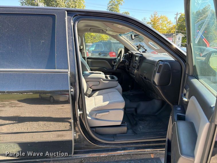 image for item FK2174 2015 Chevrolet Silverado 1500 Crew Cab pickup truck