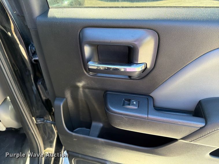 image for item FK2174 2015 Chevrolet Silverado 1500 Crew Cab pickup truck