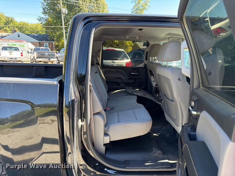 image for item FK2174 2015 Chevrolet Silverado 1500 Crew Cab pickup truck