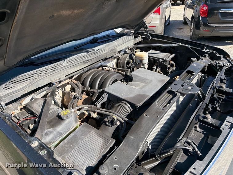 image for item FK2174 2015 Chevrolet Silverado 1500 Crew Cab pickup truck