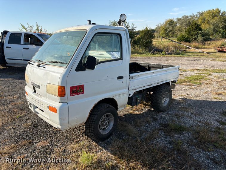 image for item FK3835 1996 Suzuki utility vehicle