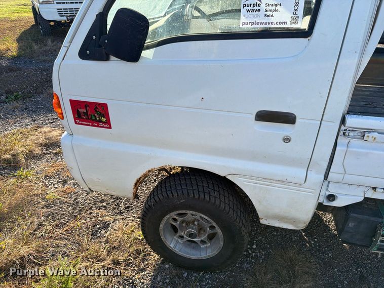 image for item FK3835 1996 Suzuki utility vehicle