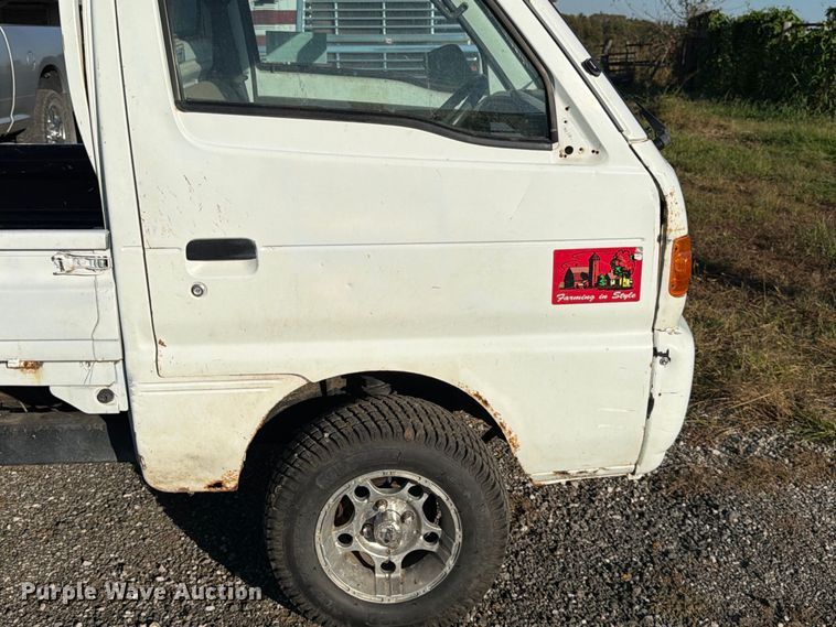 image for item FK3835 1996 Suzuki utility vehicle
