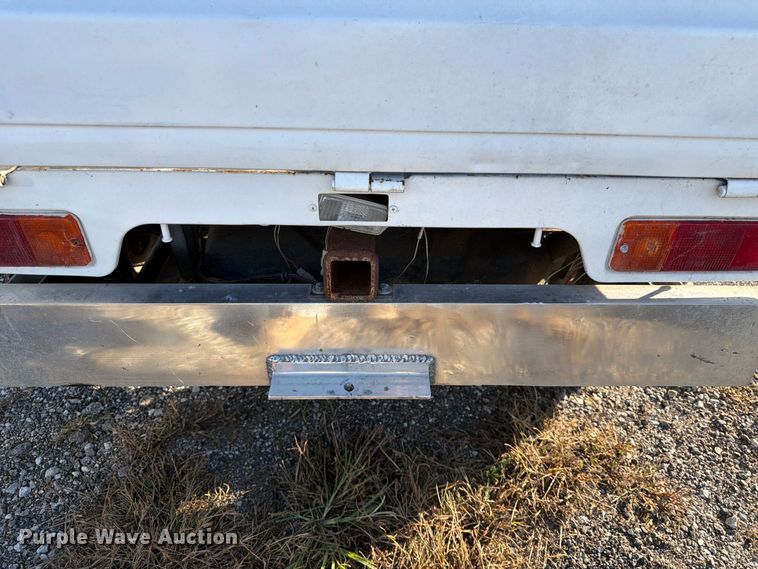 image for item FK3835 1996 Suzuki utility vehicle