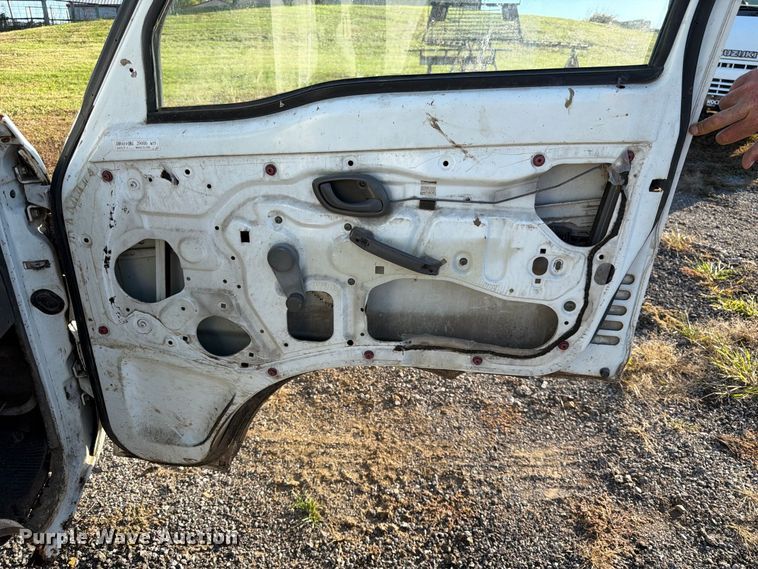 image for item FK3835 1996 Suzuki utility vehicle