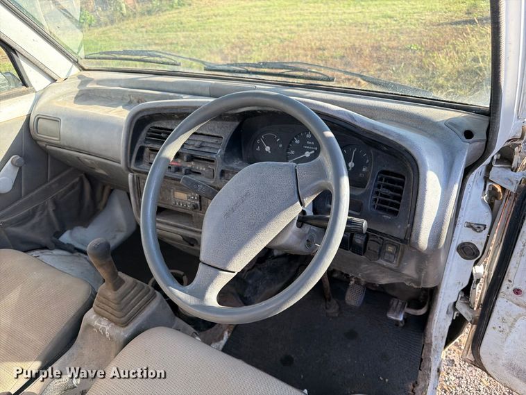 image for item FK3835 1996 Suzuki utility vehicle