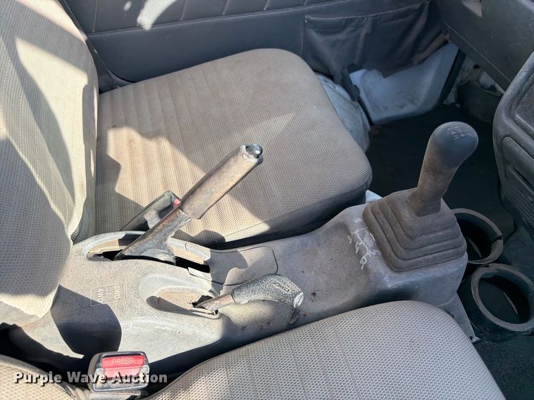 image for item FK3835 1996 Suzuki utility vehicle