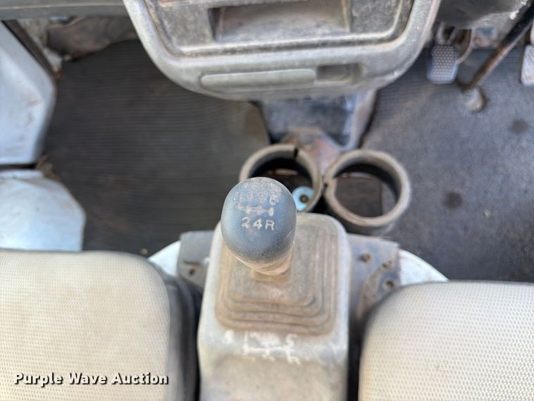 image for item FK3835 1996 Suzuki utility vehicle
