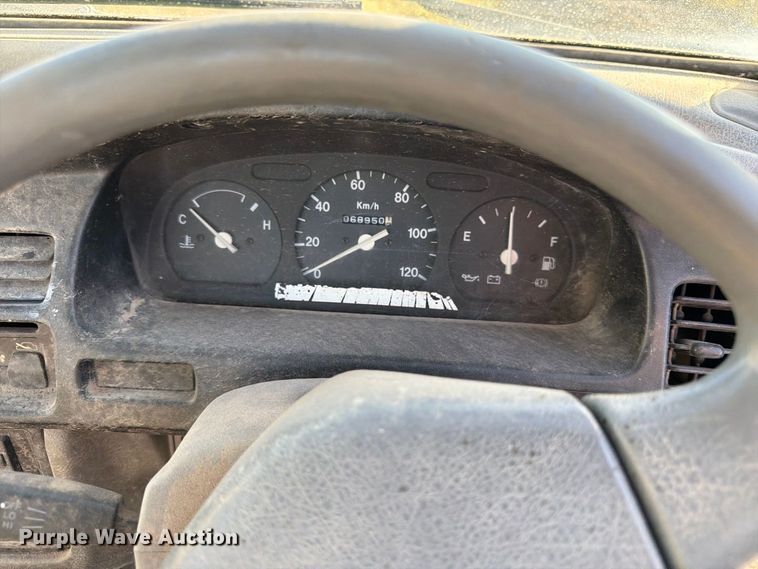 image for item FK3835 1996 Suzuki utility vehicle