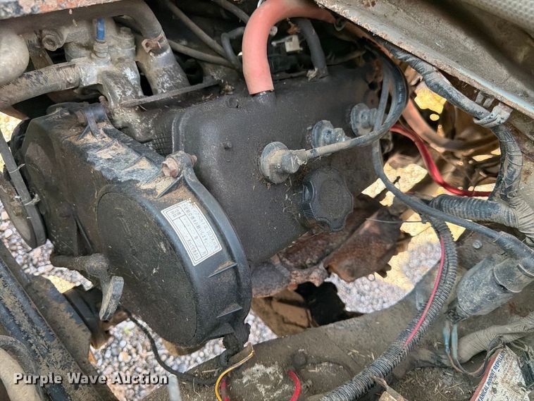 image for item FK3835 1996 Suzuki utility vehicle