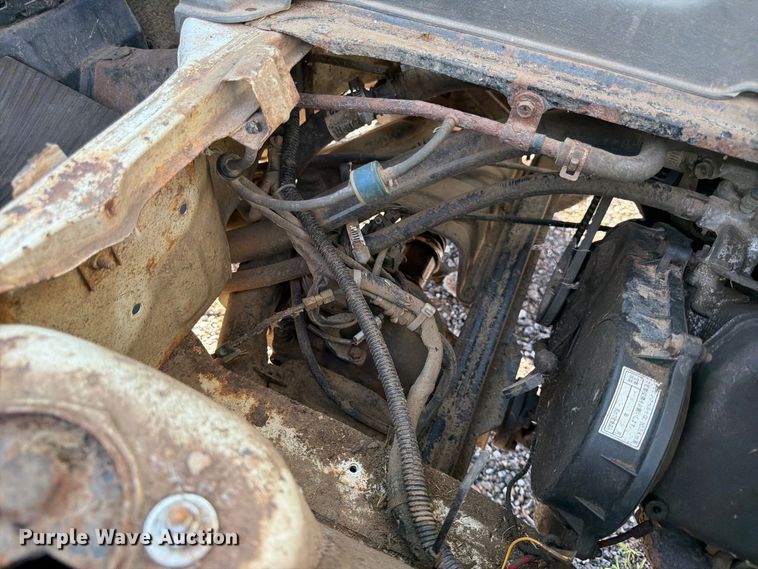image for item FK3835 1996 Suzuki utility vehicle