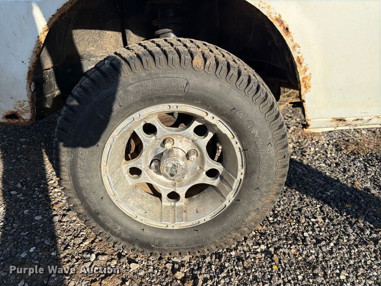 image for item FK3835 1996 Suzuki utility vehicle
