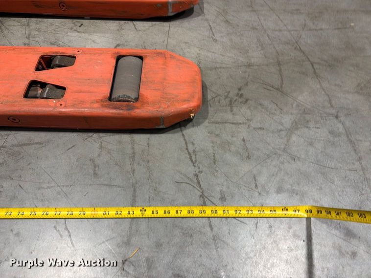 image for item FK3864 Toyota 8HBE30 order picker
