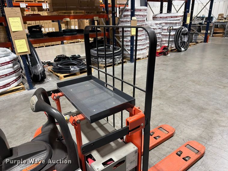 image for item FK3864 Toyota 8HBE30 order picker