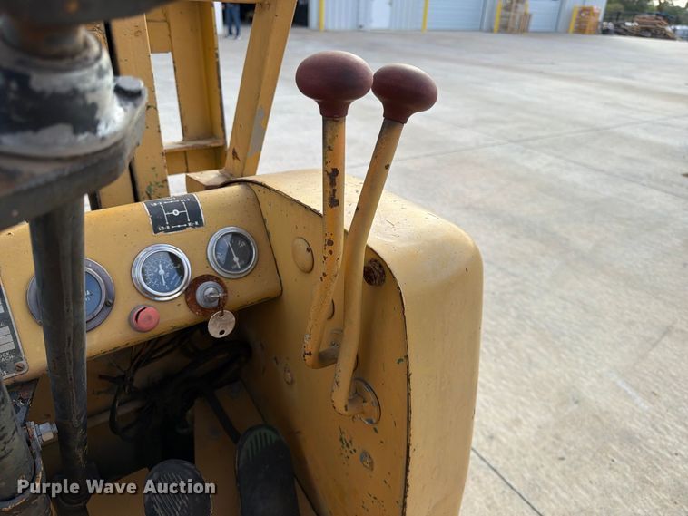 image for item FK3865 Allis-Chalmers FT 25-24 forklift