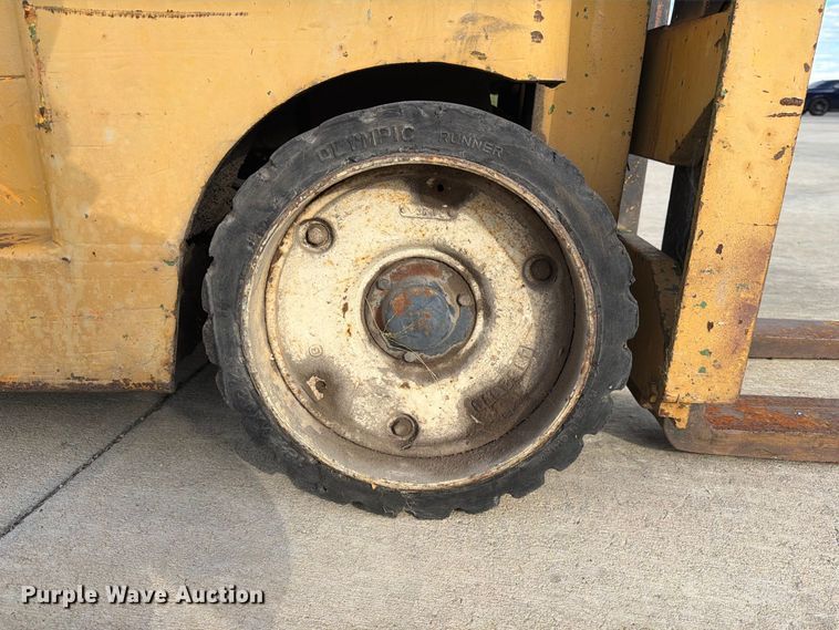 image for item FK3865 Allis-Chalmers FT 25-24 forklift
