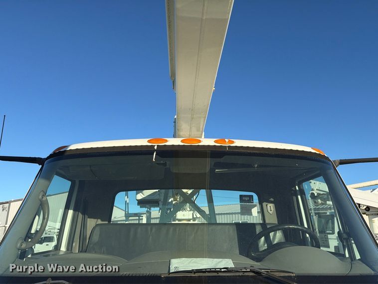 image for item FK4199 2010 International 4300 bucket truck