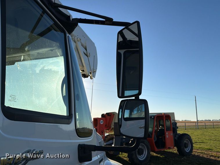 image for item FK4199 2010 International 4300 bucket truck