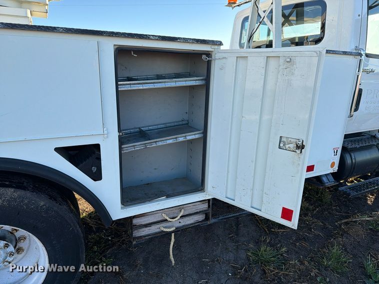 image for item FK4199 2010 International 4300 bucket truck