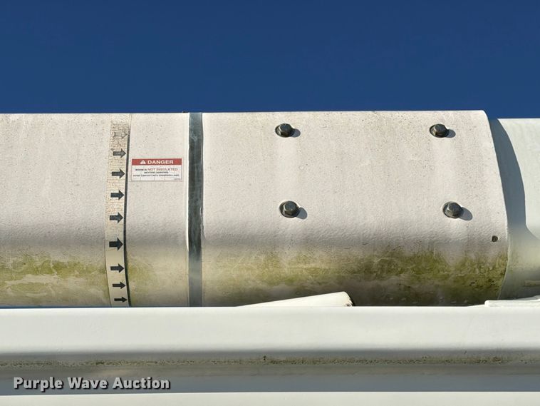 image for item FK4199 2010 International 4300 bucket truck