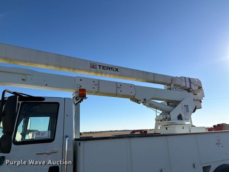 image for item FK4199 2010 International 4300 bucket truck