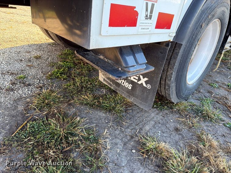 image for item FK4199 2010 International 4300 bucket truck