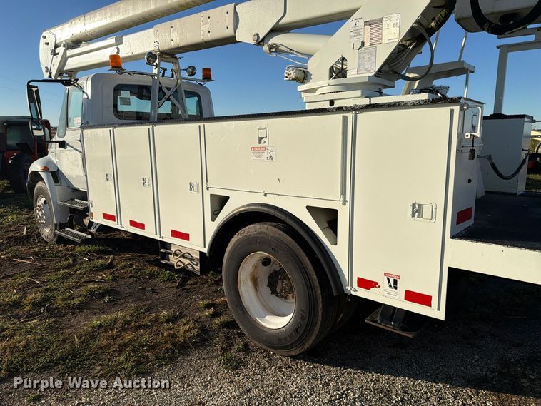 image for item FK4199 2010 International 4300 bucket truck