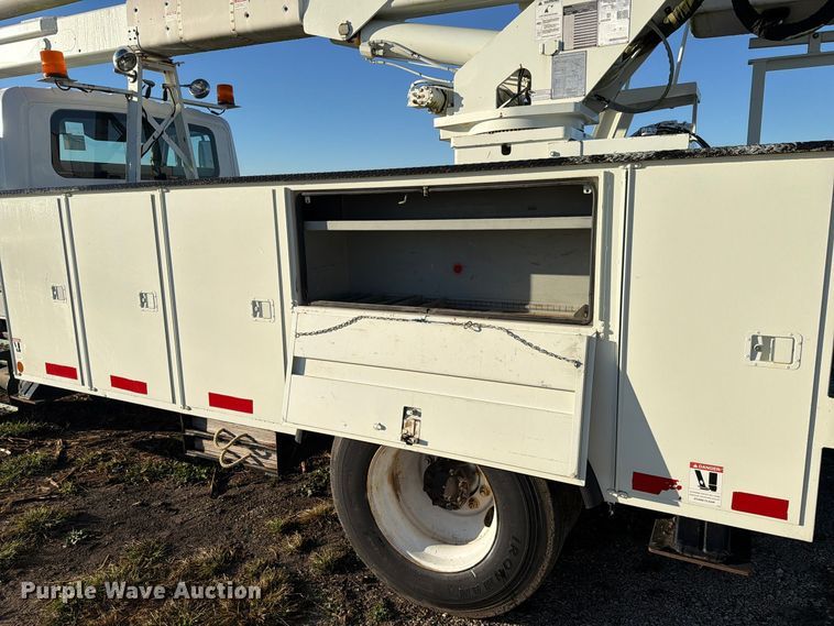 image for item FK4199 2010 International 4300 bucket truck