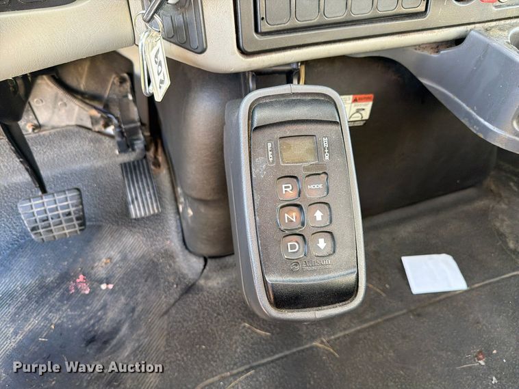 image for item FK4199 2010 International 4300 bucket truck
