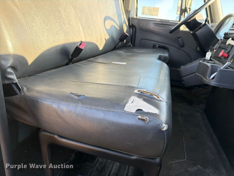 image for item FK4199 2010 International 4300 bucket truck