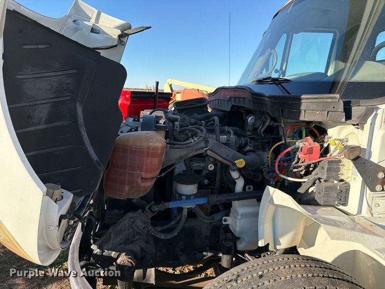 image for item FK4199 2010 International 4300 bucket truck