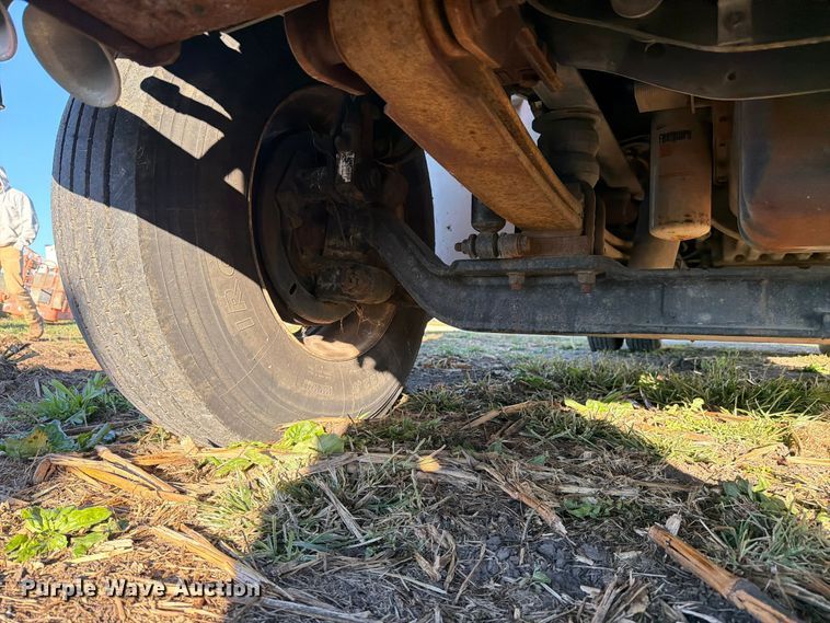 image for item FK4199 2010 International 4300 bucket truck