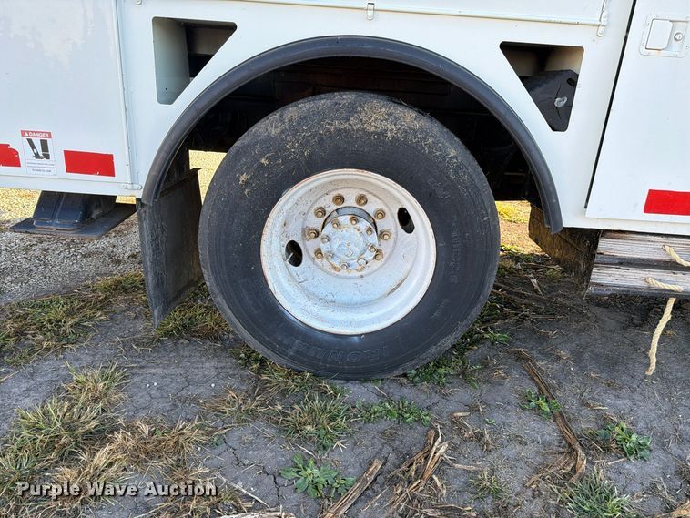 image for item FK4199 2010 International 4300 bucket truck
