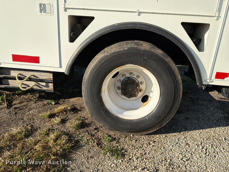 image for item FK4199 2010 International 4300 bucket truck