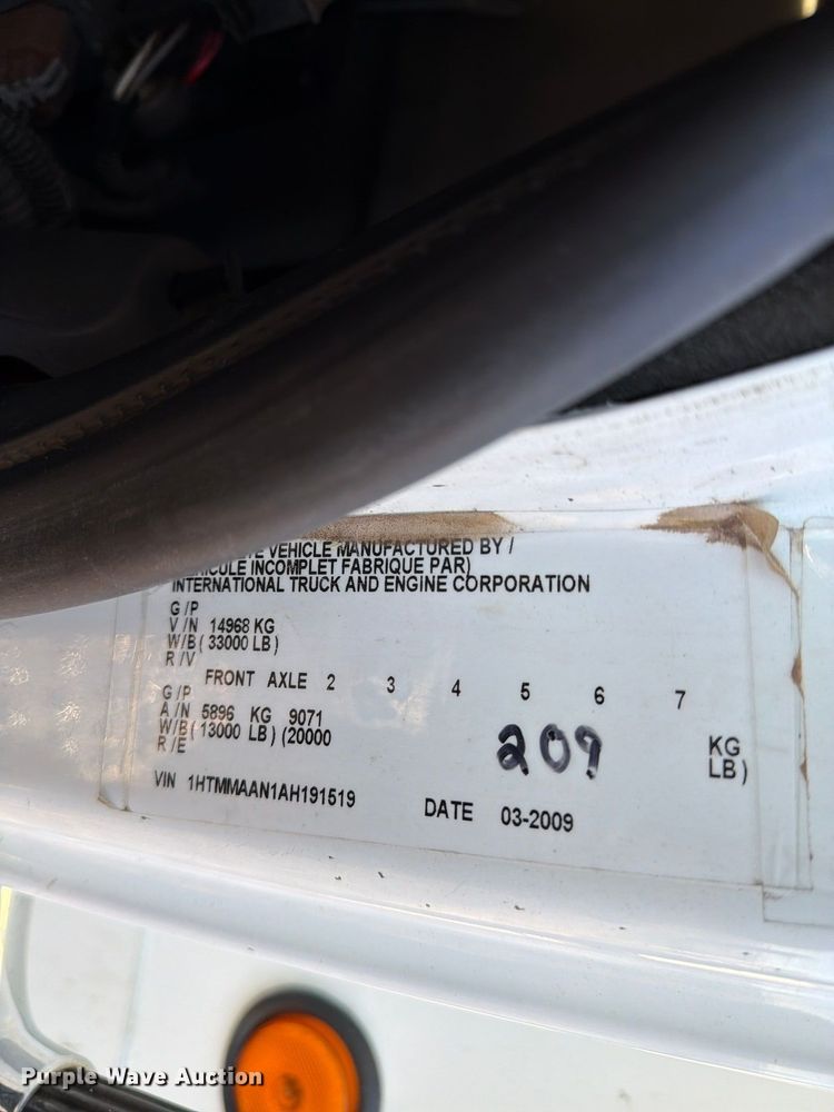 image for item FK4199 2010 International 4300 bucket truck