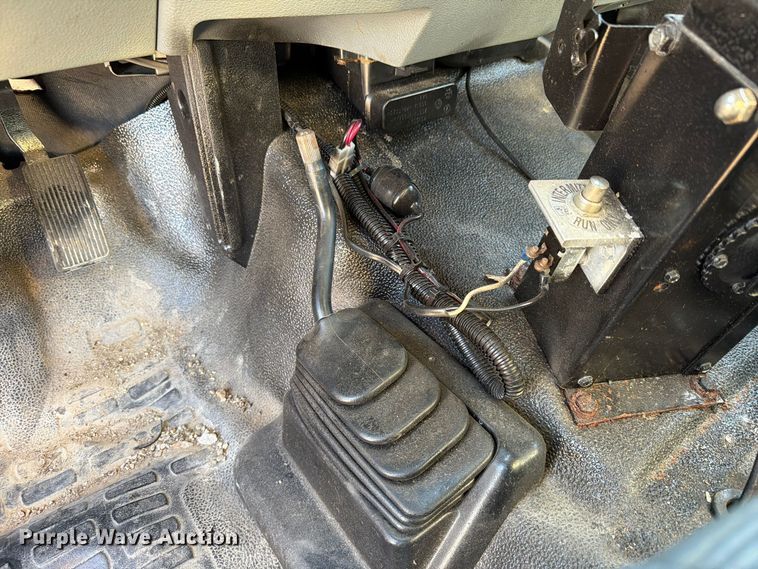 image for item FK4200 2011 Ford F450 dump truck