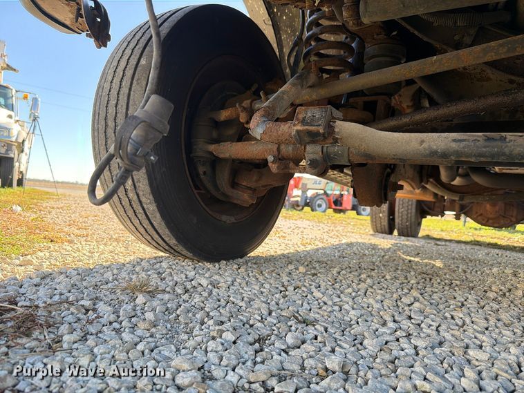 image for item FK4200 2011 Ford F450 dump truck