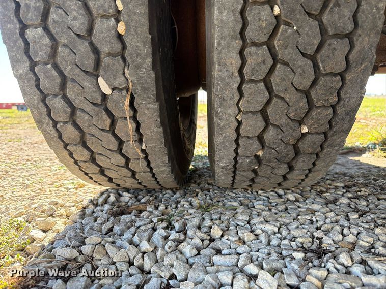 image for item FK4200 2011 Ford F450 dump truck