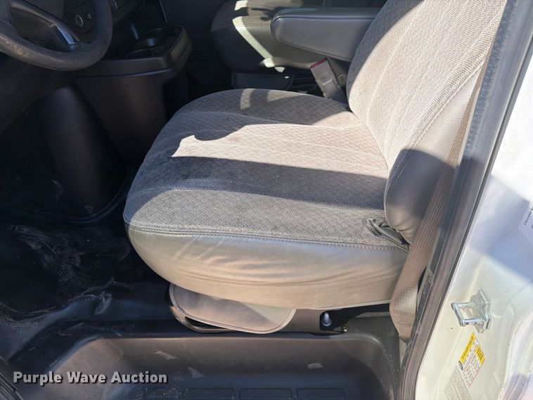 image for item FK4577 2015 Chevrolet Express 2500 van