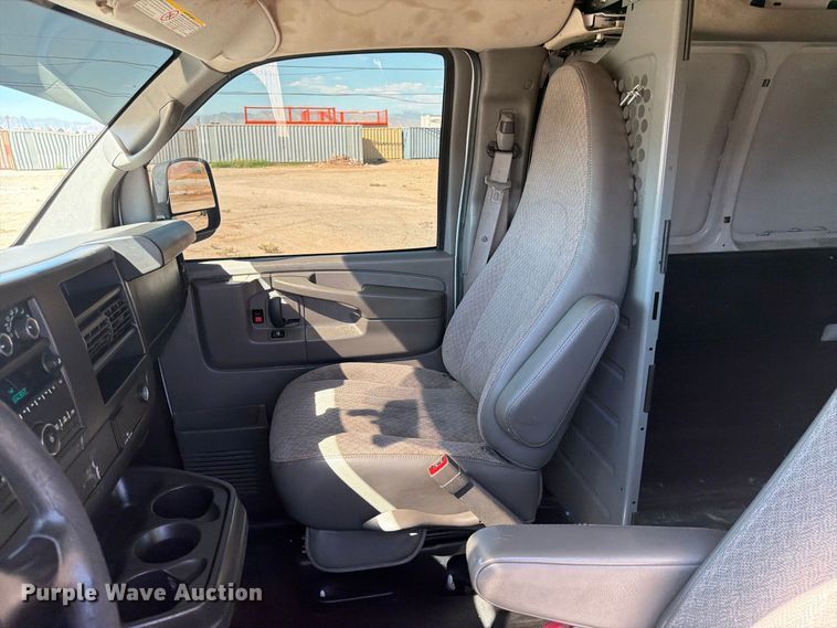 image for item FK4577 2015 Chevrolet Express 2500 van