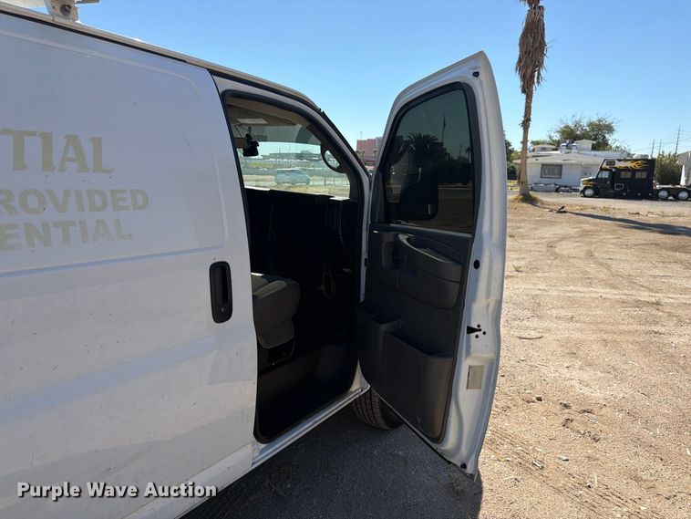image for item FK4577 2015 Chevrolet Express 2500 van