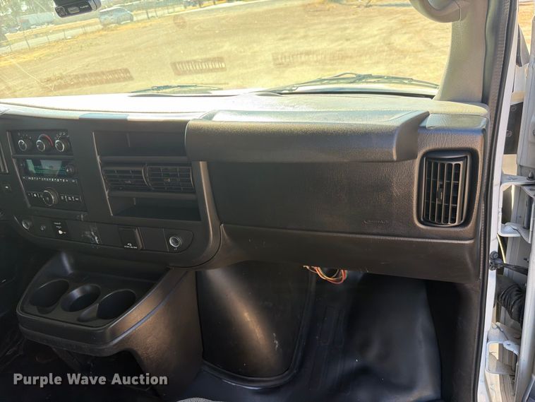 image for item FK4577 2015 Chevrolet Express 2500 van