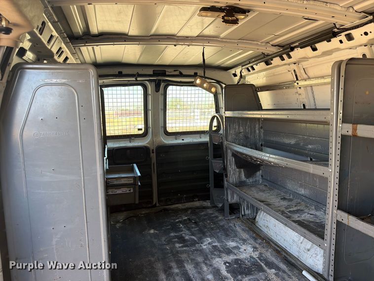 image for item FK4577 2015 Chevrolet Express 2500 van