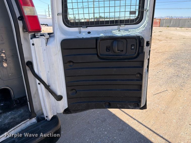 image for item FK4577 2015 Chevrolet Express 2500 van