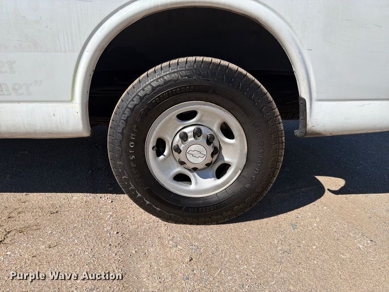 image for item FK4577 2015 Chevrolet Express 2500 van