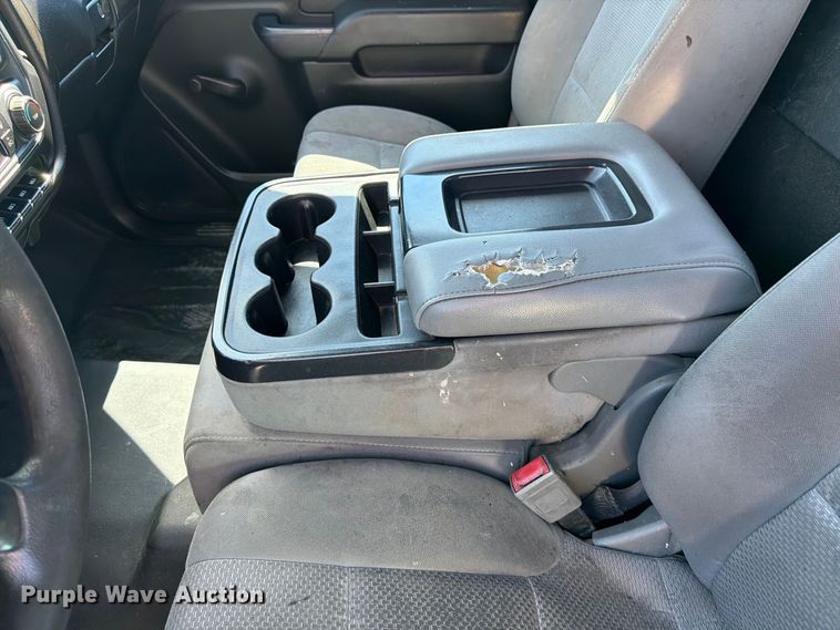 image for item FK4673 2017 Chevrolet Silverado 2500HD utility bed pickup truck