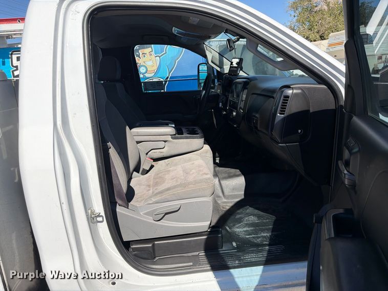 image for item FK4673 2017 Chevrolet Silverado 2500HD utility bed pickup truck